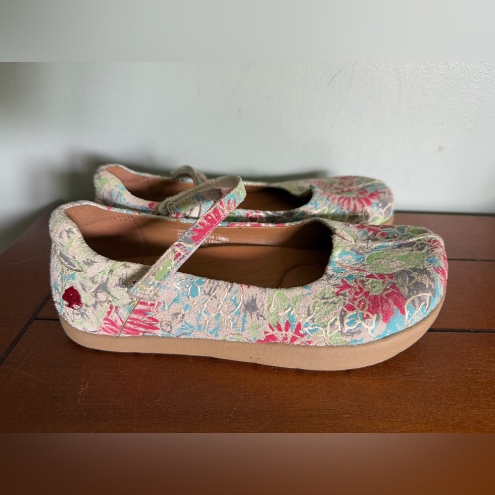 Kalso Earth Shoe Women’s Leather Solar Flower Mary Jane Slip Ons Size 5